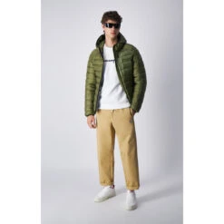 Champion Veste Verte à Capuche Pour Homme -MenCorner Boutique 8058132402935worn front 3516004 5 1140x1140