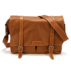 Besace à Rabat Homme Arthur & Aston En Cuir Cognac