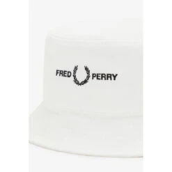 Fred Perry Chapeau Blanc Avec Marque En Twill En Coton -MenCorner Boutique chapeau avec marque en twill 3351822 4272138 3 1140x1140