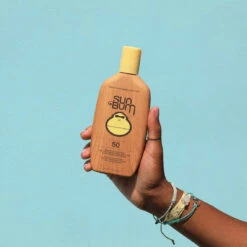 Sun Bum Crème Solaire Résistante à L'Eau SPF 50 - Original 237 Ml 9 Sun Bum Crème Solaire Résistante à L'Eau SPF 50 - Original 237 Ml -MenCorner Boutique creme solaire resistante a leau spf 50 original 3255935 2 1140x1140