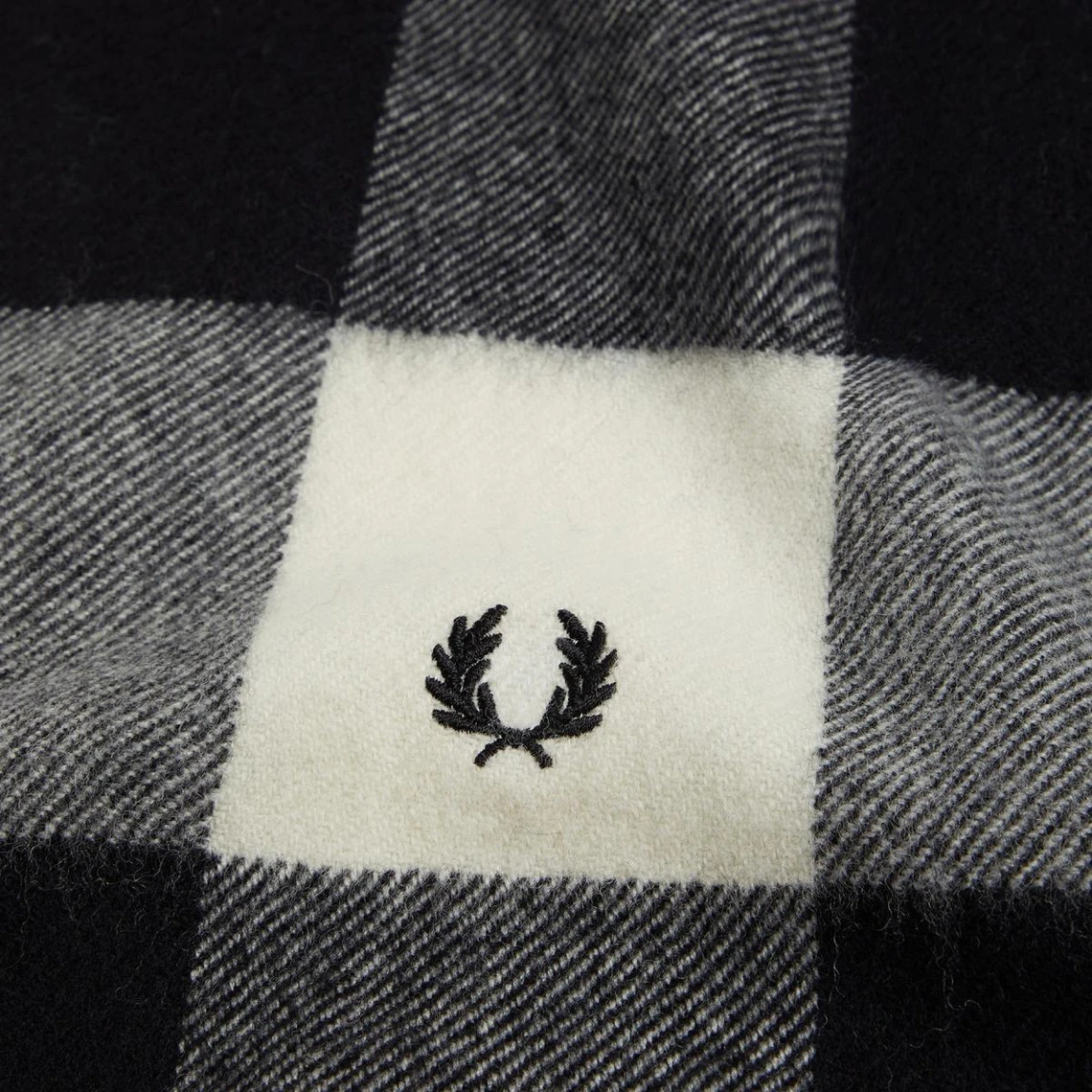 Fred Perry Echarpe Vichy 4 Fred Perry Echarpe Vichy – Image 2