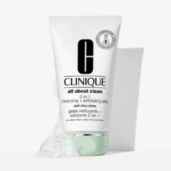 Clinique Gelée Nettoyante Et Exfoliante 2-en-1 -MenCorner Boutique gelee nettoyante et exfoliante 2 en 1 3358848 04 1140x1140