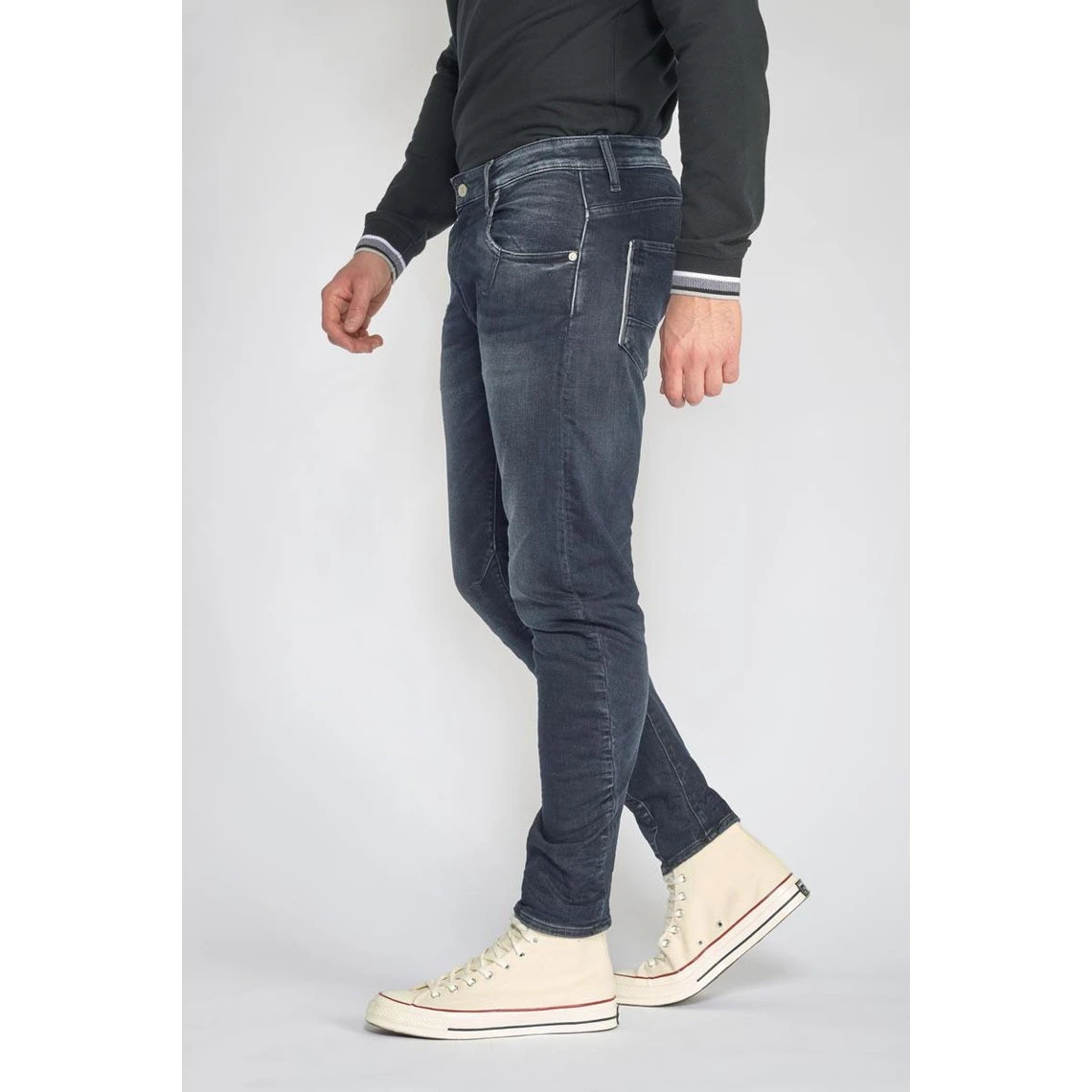 LE TEMPS DES CERISES Jeans 900/3 Jogg Tapered Arqué Bleu-noir N°3 6 LE TEMPS DES CERISES Jeans 900/3 Jogg Tapered Arqué Bleu-noir N°3 – Image 4