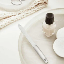 Zwilling LIME A ONGLES - Acier Inoxydable 130 Mm. -MenCorner Boutique lime a ongles acier inoxydable 1007163 3 1140x1140