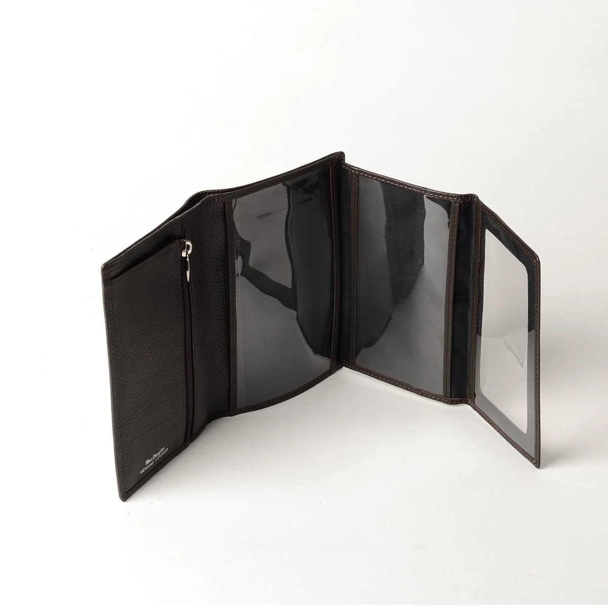 Mac Douglas Portefeuille Cuir Marron 2 Volets 5 Mac Douglas Portefeuille Cuir Marron 2 Volets – Image 3
