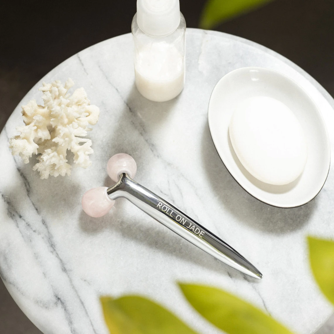 Roll On Double V Remodelant En Quartz Rose 4 Roll On Double V Remodelant En Quartz Rose – Image 2