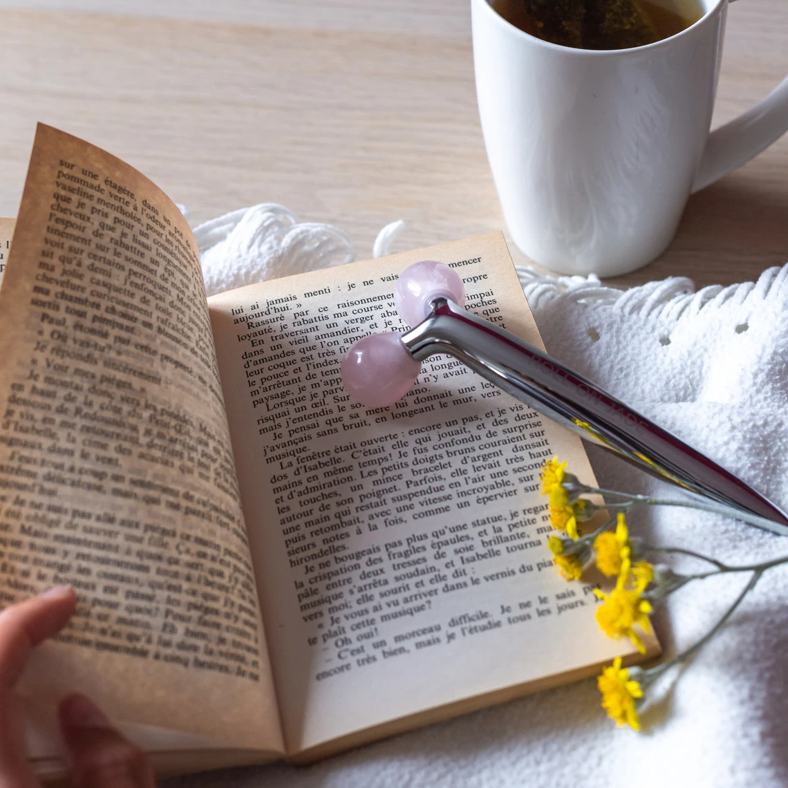 Roll On Double V Remodelant En Quartz Rose 6 Roll On Double V Remodelant En Quartz Rose – Image 4