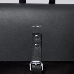 Sandqvist Sac à Dos ALVA - Noir Et Cuir Noir -MenCorner Boutique sac a dos alva noir et cuir noir sqa503 4 1140x1140