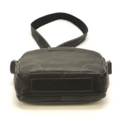 Sac Porte Travers Homme Arthur & Aston En Cuir Noir 10 Sac Porte Travers Homme Arthur & Aston En Cuir Noir -MenCorner Boutique sac porte travers en cuir vachette pleine fleur semi aniline noir 3351140 4 1140x1140