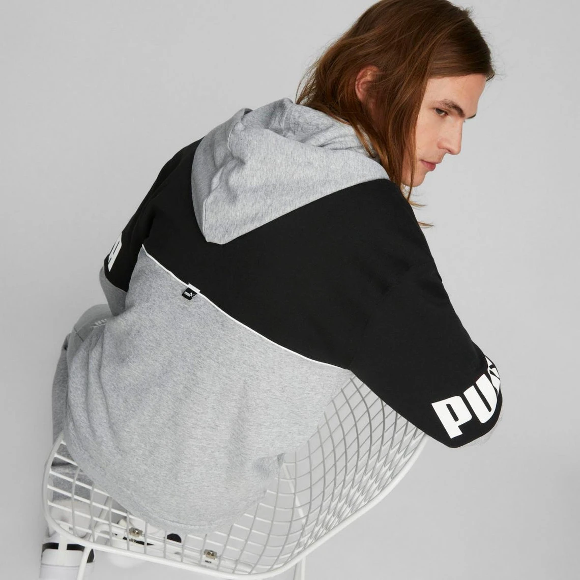 Sweat à Capuche Noir Et Gris Puma 4 Sweat à Capuche Noir Et Gris Puma – Image 2